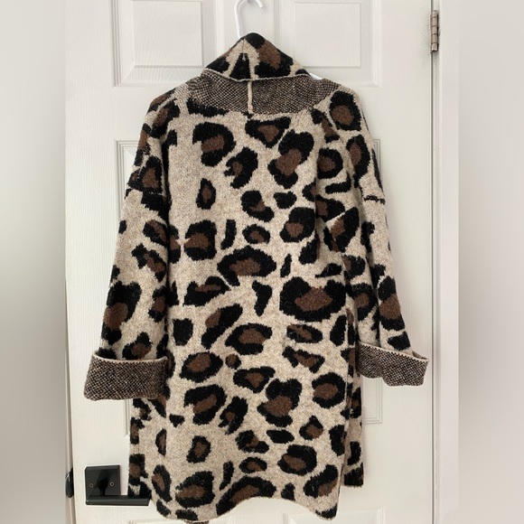 Leopard Sweater - Small - Picture 2 of 2